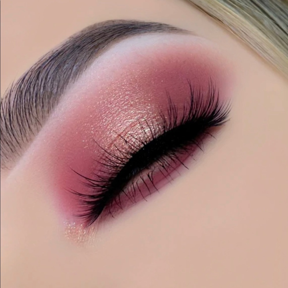 Violet Sunset Make Up Palette - Picture 2 of 3